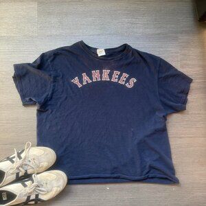 Delta Men's Navy and Blue T-shirt